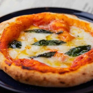 We offer authentic cuisine such as pizza made using the rare contemporary pizza method.