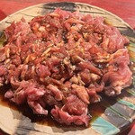 焼肉赤身にくがとう - 必殺の飲める羊ロース丼
            黄身&肉師マサラ&ミニライス