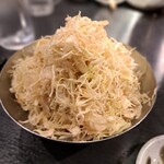 味ん味ん - 先ずはキャベジンで胃を整えてぇ(*^^*)千切りキャベツ