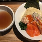 鴨出汁中華蕎麦 麺屋yoshiki - 蟹クリーミー手揉み冷やしつけ麺