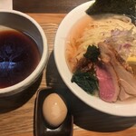 鴨出汁中華蕎麦 麺屋yoshiki - 鴨出汁手揉み昆布水つけ蕎麦（醤油）