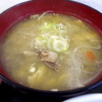 横浜魚市場卸協同組合 厚生食堂 - お味噌汁は豚汁風仕立てでした