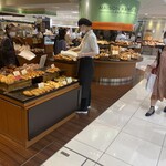 MAISON KAYSER - 店頭外観