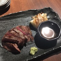 豊和 表参道 - A5和牛の炭火焼き、焼き茄子