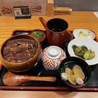 炭焼 うな富士 有楽町店 - 上ひつまぶし。
