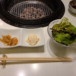 肉の匠 将泰庵 - サラダと前菜