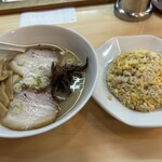 長州ラーメン万龍軒 - 半チャーハンラーメンセット