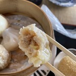 萬順 元祖 小籠包 - 海老とミンチの餃子