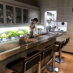 モリヤ商店 - 喫茶店で食べていけます。