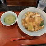 中華食堂 白鳳 - 中華丼・スープ