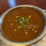 インド・ネパール創作料理スリスティ - マトンカレー