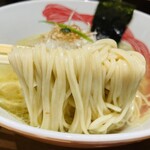 ニッポン ラーメン 凛 トウキョウ - 塩らぁ麺(数量限定) の麺