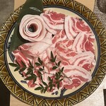 しゃぶ邸ことぶき - アグー豚のバラ肉