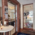 カファレル - 店舗入口