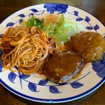 ユーモア - ナポリタン・ハンバーグ添え ミニカレーライス付