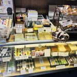 御菓子司　高岡福信 - 店内