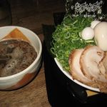 なんでんかんでん - オリジナルつけ麺、つけ麺バカ。