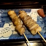 焼鳥 あばれん坊 - かわ、ボンジリ