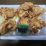 三六弁当 - からあげ弁当のおかず部分です