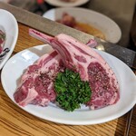 羊肉炭火焼 肉汁屋 - 