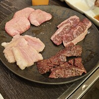 焼肉家 KAZU 別邸 - 