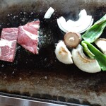 神津牧場 - キチンと野菜も。セルフですよ。