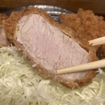 とんかつ ひこ田 - 断面