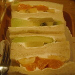 喫茶ボントン - フルーツサンドイッチ