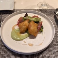 ahill ginza - 穴子のベニエと枝豆のピューレ