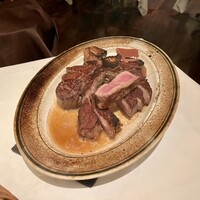 ウルフギャング・ステーキハウス 丸の内店 - 2人分の肉