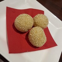 天空飲茶酒家 - ゴマ団子
