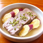 [Improving intestinal regulation and swelling] Zenjiki sweet potato and thick-sliced Cow tongue boiled in salt