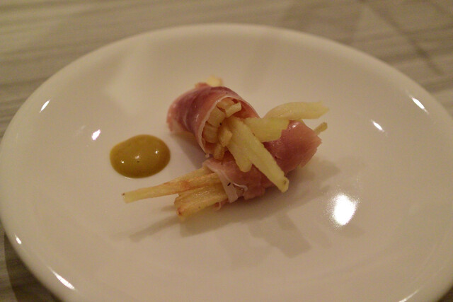 Yoshu Bo ile photo 3