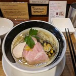 麺処 しろくろ - イクラが見えてない…