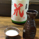 旬肴地酒 寅八 - 熱燗(梅津の生酛 笊 純米にごり原酒 玉栄80 R4BY)