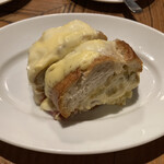 Bacco - パニーニ　500円　2回注文。　　　　　　　　　　確か紫蘇が入ってたかな？いつも美味しい。大半のお客さんが頼んでるものはコレとポテトサラダ(500円)