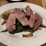 Bacco - 仔羊もも肉のロースト　3600円　　　　　　　　　　　　　　　　　　　　　臭みが全く無く、焼き加減もベストです