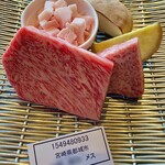 博多みやちく - 宮崎牛(ロース)150g    個体番号、生産地、生産者名が付いています