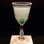 バー アトリウムギンザ - 雪国。グリーンのドレンチェリーがチャームポイント