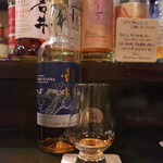 バー アトリウムギンザ - マルスウイスキー「岳樺」ダケカンバ。鹿児島と山梨の会社なのに、北海道限定というのがユニーク