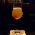 バー アトリウムギンザ - ウイスキーサワー。ウイスキー・レモン・砂糖をシェイクするクラシカルなレシピ