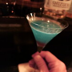 バー アトリウムギンザ - 当時、青いカクテルを飲むのが憧れだったっけ。あれから14年