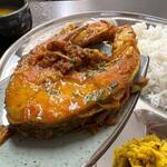 サルシーナハラルフーズ - めっちゃくちゃ大きいカトル魚ブナ