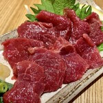 熊本县产马肉的红肉刺身