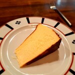 LANBRoA - ⚫バスクチーズケーキ