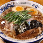 もんど - 蔵出し醤油麺（味玉入り）　2023.9