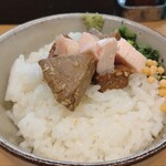 吟醸らーめん 久保田 - 鮪茶漬け(ｹﾞｿﾃｲ）出汁注入前