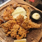 Uma Karaage To Izake Meshi Mirai Zaka - グローブ揚げ