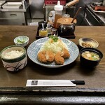 助六 - メンチカツ定食