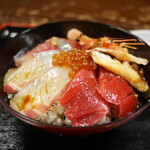 Ryouridiyauoshirou - おまかせ海鮮丼 ¥2,200